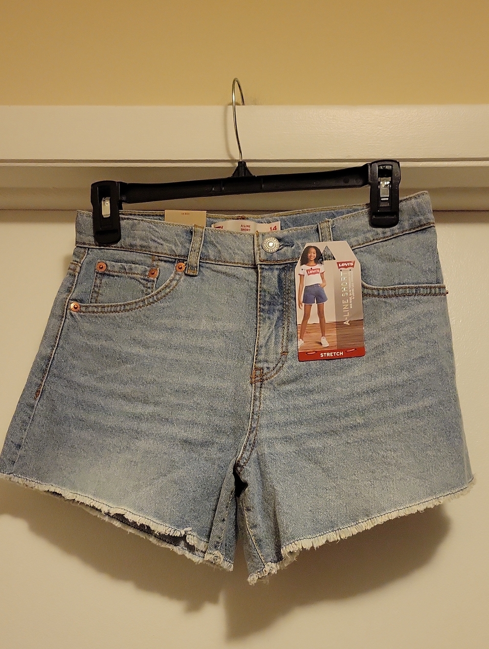 NWT: Levi's Girls A-Line Girlfriend Shorts